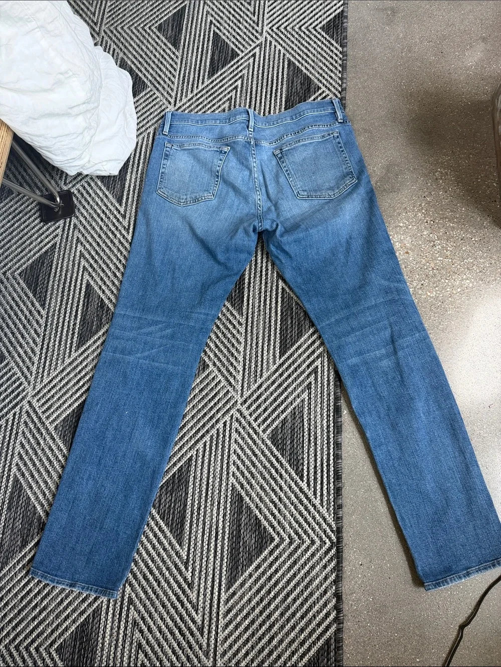 Men's FRAME Blue Jeans - Classic Straight Fit L’Homme Slim.